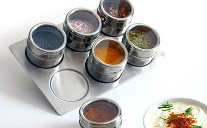 magnentic-spice-rack